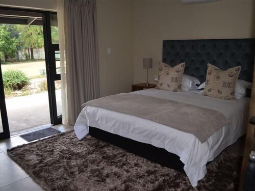 9 On Kromellenboog Guesthouse