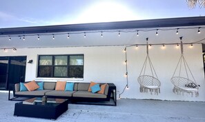 Terrace/patio - Vacation guest pool home (Naples)