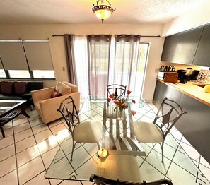 Interior - Vacation guest pool home (Naples)