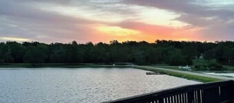 LAKEFRONT HOME WITH AN AMAZING LAKESIDE DECK ONLY 1 HOUR FROM COLLEGE STATION.