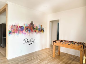 Games room - Funky 3BR Cottage w/ Private Mini Golf + Fire Pit (Dallas)