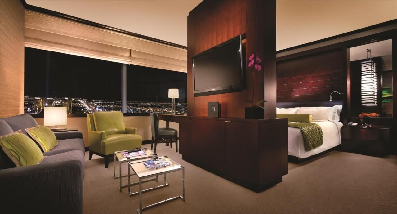 1-Bedroom Suite at a 5⭐️ Hotel