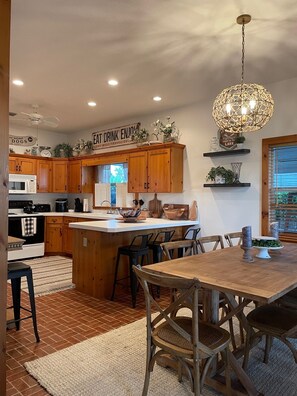 تناول الطعام