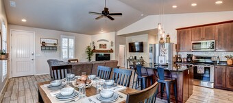 Located in the heart of Prescott just blocks away from Historic downtown square.