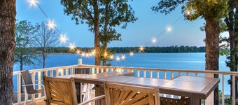 2 Acre Lake Front ~Deck~Dock~Kayaks~Beach~Swimming