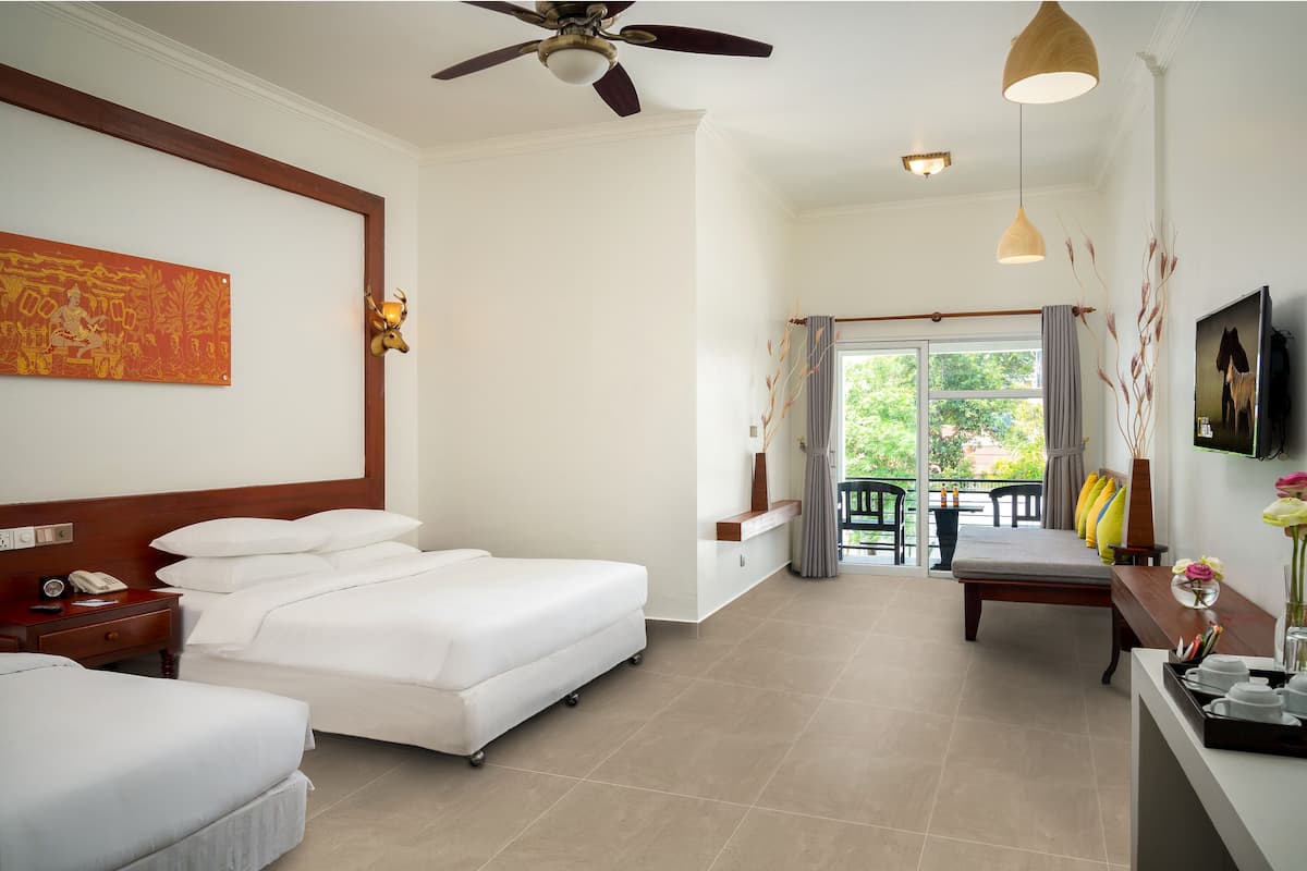 Family Villa, Balcony, Pool View | 1 bedroom, Tempur-Pedic beds, minibar, in-room safe