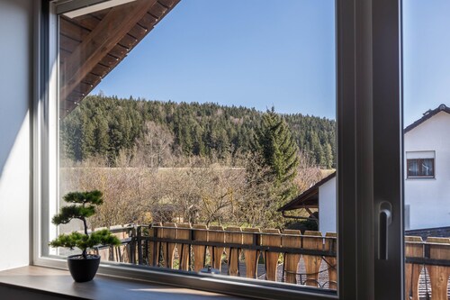 Ferienwohnung 'Zeichner' mit Bergblick, Balkon und WLAN