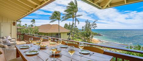 屋外ダイニングエリア