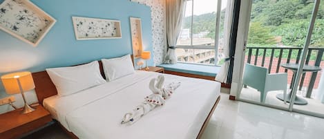 Standard Room | 1 bedroom, minibar, desk, laptop workspace