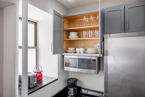 Fridge, microwave, oven, dishwasher