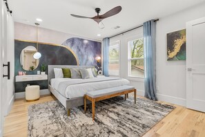 4 soverom, strykejern/-brett, wi-fi og sengetøy