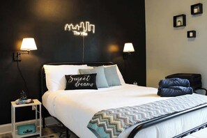 2 slaapkamers, een strijkplank/strijkijzer, wifi, beddengoed