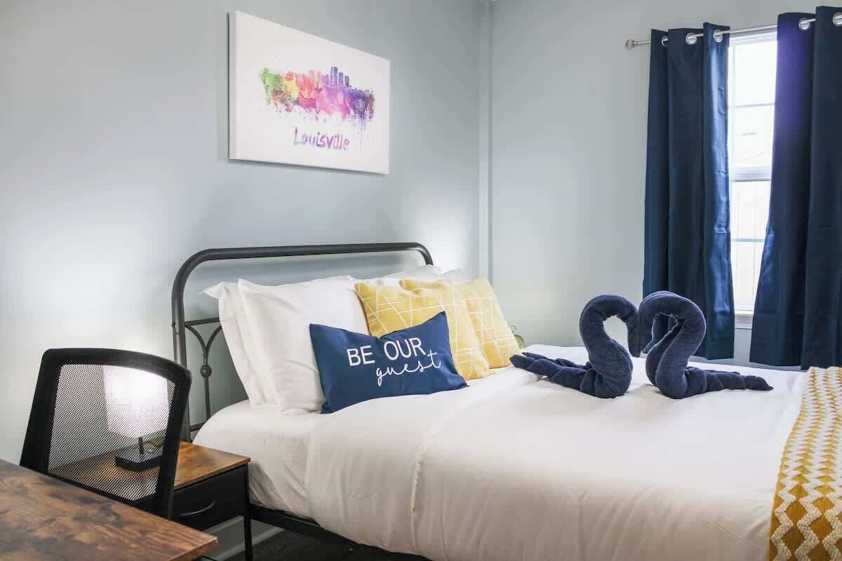 2 bedrooms, iron/ironing board, WiFi, bed sheets