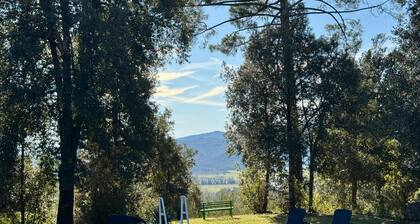 a cosy country cottage in a very private, secluded position.