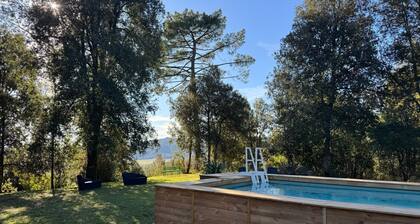 a cosy country cottage in a very private, secluded position.