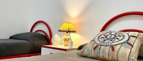 2 bedrooms, iron/ironing board, WiFi (free), bed sheets