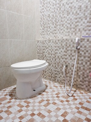 Double Room | Bathroom | Shower, towels