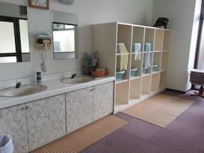 Bathroom - Hotel Wakasato (Nagano)
