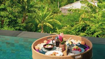 Free daily local cuisine breakfast