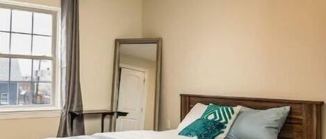 3 Schlafzimmer, Bügeleisen/Bügelbrett, Bettwäsche