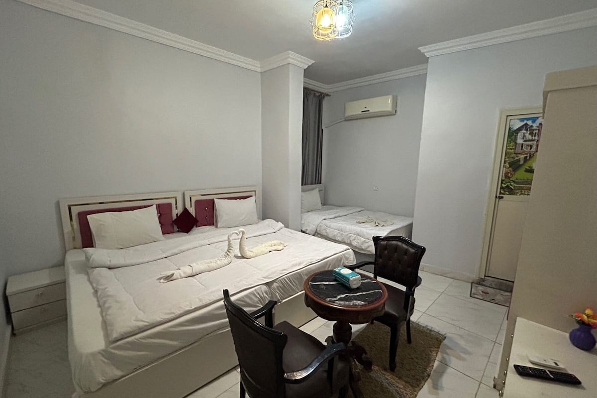 Egyptian cotton sheets, premium bedding, down duvets, pillow-top beds