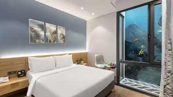 Superior Room | 1 bedroom, pillowtop beds, minibar, desk