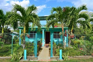 Fachada de la propiedad