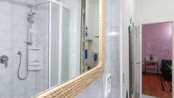 Chambre Triple Deluxe | Salle de bain