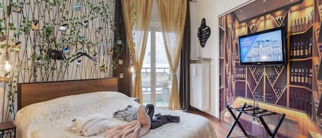 Comfort Room | Minibar, individually decorated, individually furnished