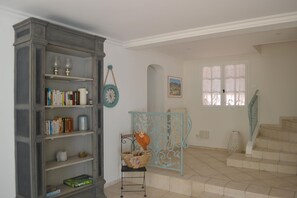 Interior - Holiday home with large garden and pool (Figanieres)