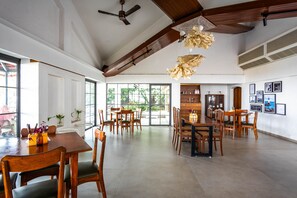 Restaurant - The Lighthouse  (Mumbai)