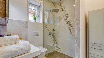 Family Apartment, 1 Bedroom (City Apartment Flow Ljubljana) | Bathroom | Shower, hair dryer, towels, soap