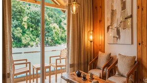 Luxury Room | Teres/patio