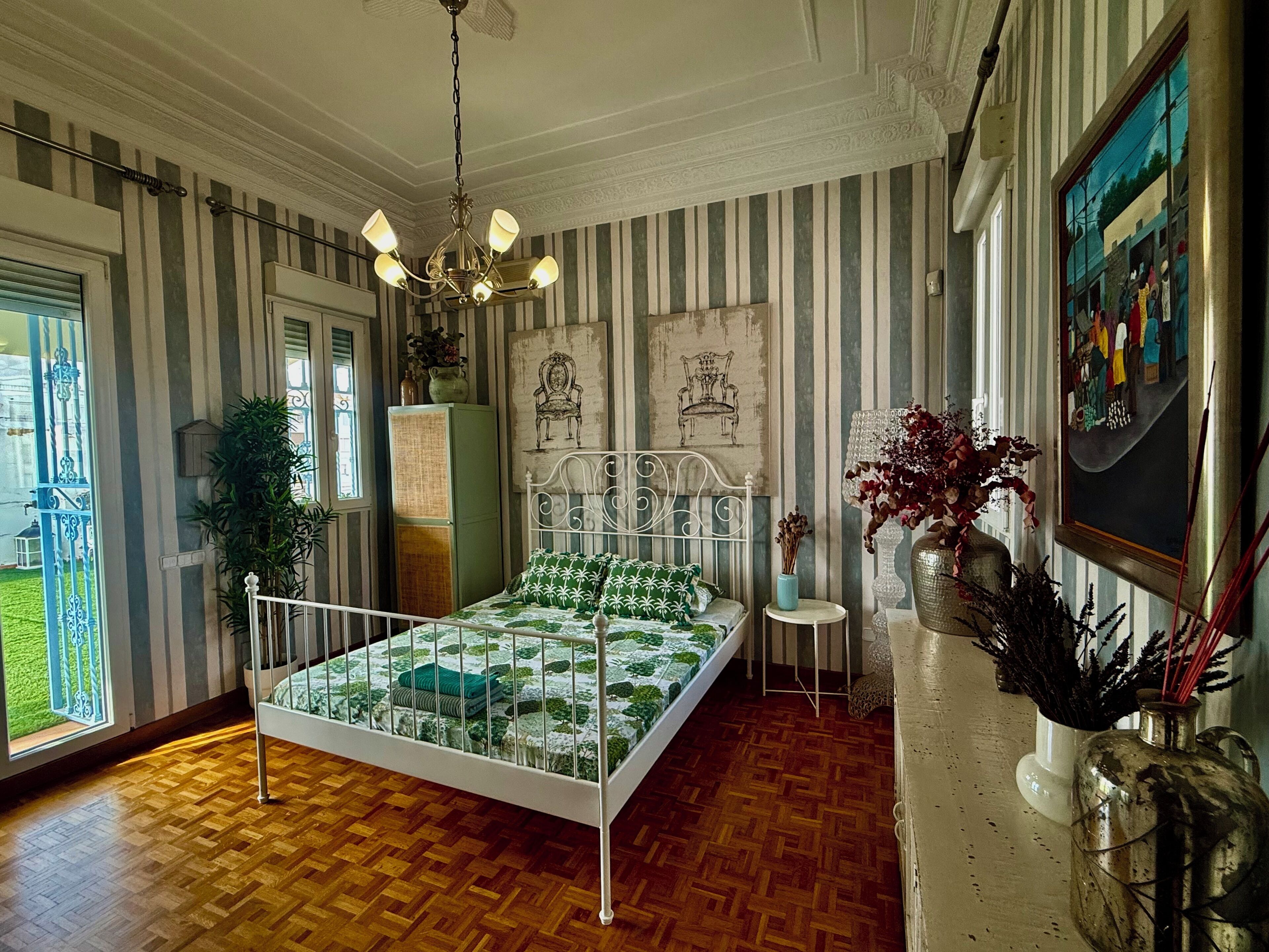 3 chambres, lit parapluie, Wi-Fi gratuit, draps fournis