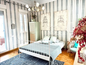 3 slaapkamers, reisbedje, gratis wifi, beddengoed
