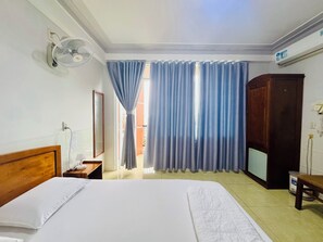 Chambre Deluxe double | Minibar, bureau, système d’insonorisation, Wi-Fi
