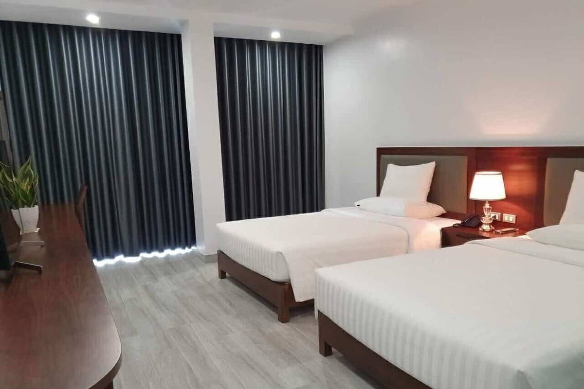 WiFi (free), bed sheets
