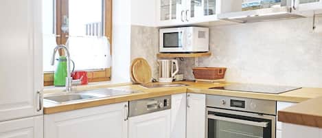 Fridge, oven, dishwasher, electric kettle