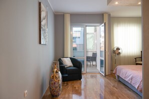 3 bedrooms, iron/ironing board, travel cot, free WiFi - Apartments Donatella -Apt 1- 10m from the beach (PULA)