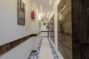 Lobby - Hotel Larmont Luxury (Mumbai)