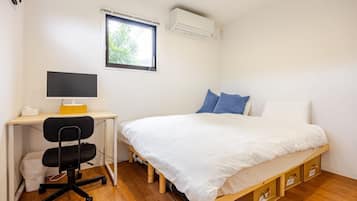 3 bedrooms, desk, iron/ironing board, free WiFi