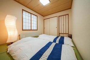 4 chambres, bureau, fer et planche à repasser, Wi-Fi gratuit