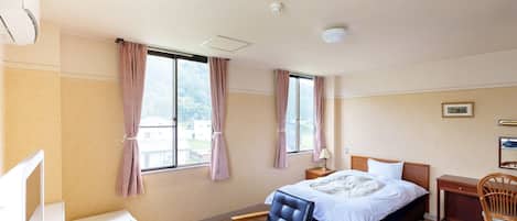 1 habitación, escritorio, wifi gratis y ropa de cama