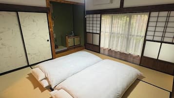 1 camera, una scrivania, Wi-Fi gratuito, lenzuola