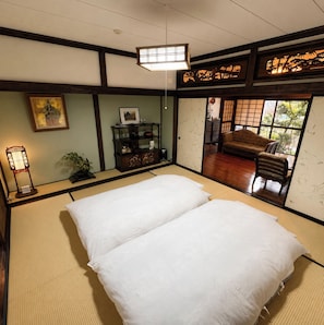 1 bedroom, desk, free WiFi, bed sheets - Traditional Japanese House | MtFuji | Hinoki Bath - Taisho Roman House where you can feel the four seasons / Minamitsuru-gun Yamanashi (Minamitsuru-gun)