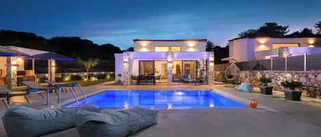 Outdoor pool, pool loungers