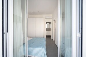 1 bedroom, iron/ironing board, WiFi, bed sheets - WePuglia - Dimore Sarnelli - Apt. Francesca (Polignano a Mare)