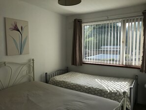 2 Schlafzimmer, Bügeleisen/Bügelbrett, WLAN, Bettwäsche