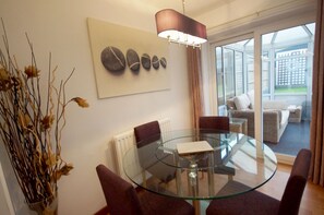 Dining - Yewdale House Coventry (Warwickshire) (Coventry)