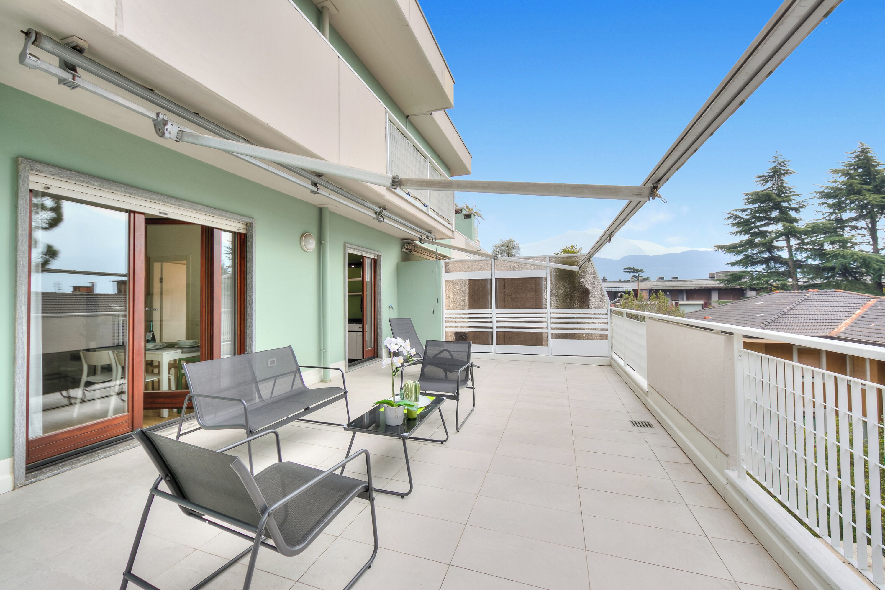 Familie appartement, meerdere slaapkamers (Balcone Sui Tigli Few Min From The) | Terras